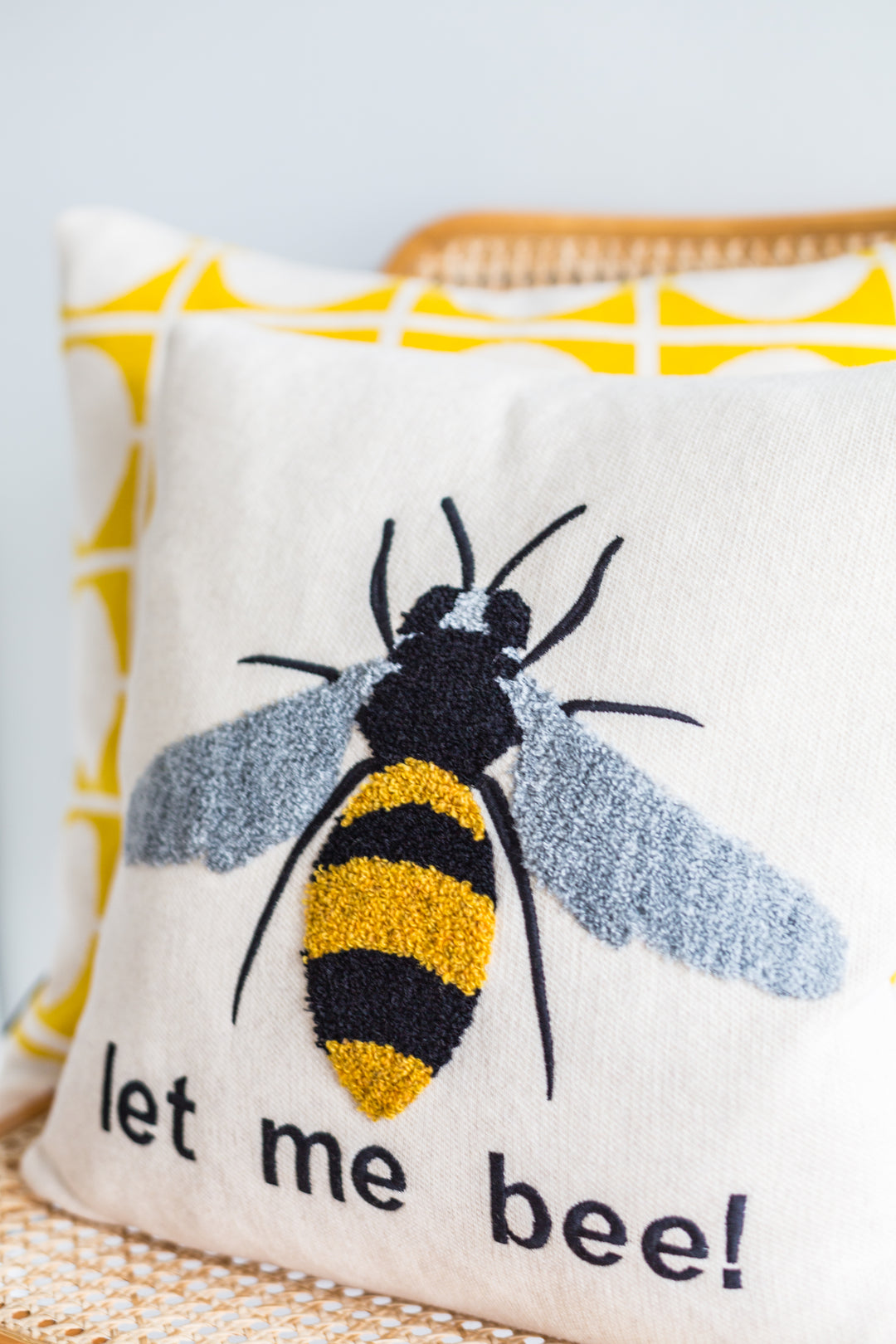 Bee, soft cotton knit with punchneedle embroidery