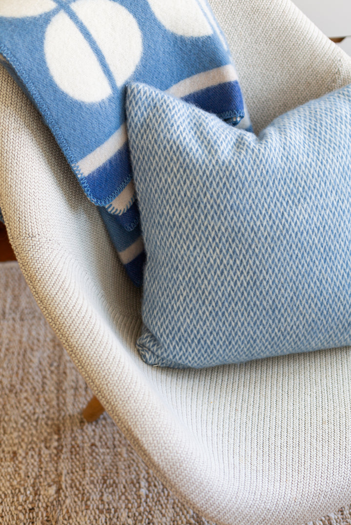 Fanny Wool Pillow-Cover Blue