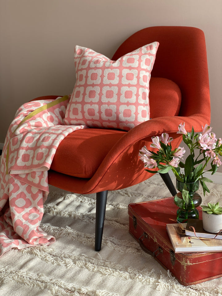 Doris Blanket Pink, Soft Jacquard Knitted Cotton