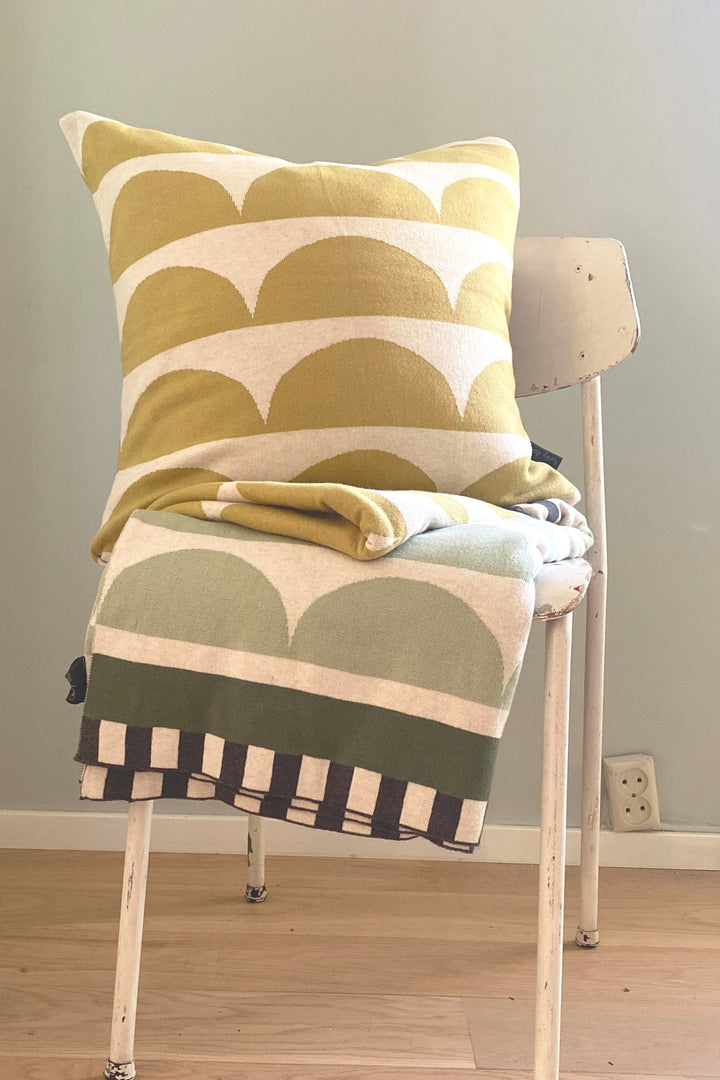 Kamelia Pillow-Cover Olive, Soft Jacquard Knitted Cotton
