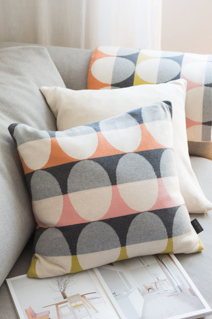 Olivia Pillow Peach, Soft Jacquard Knitted Cotton