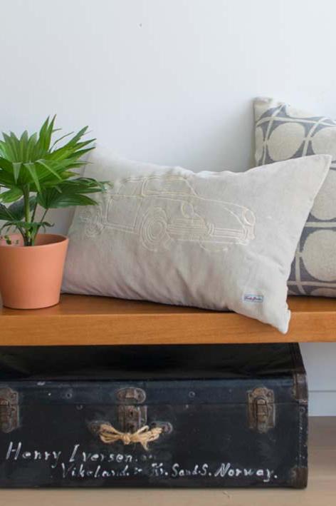 Porsche Pillow-Cover Cream
