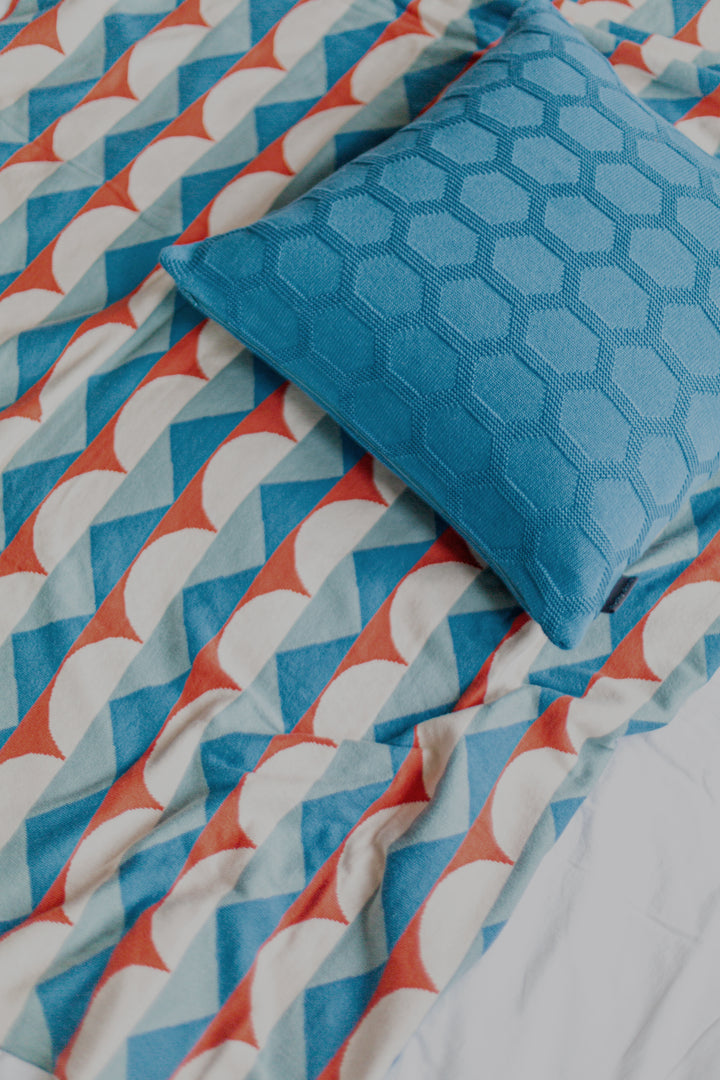 Toby Blanket Blue, Soft Jacquard Knitted Cotton