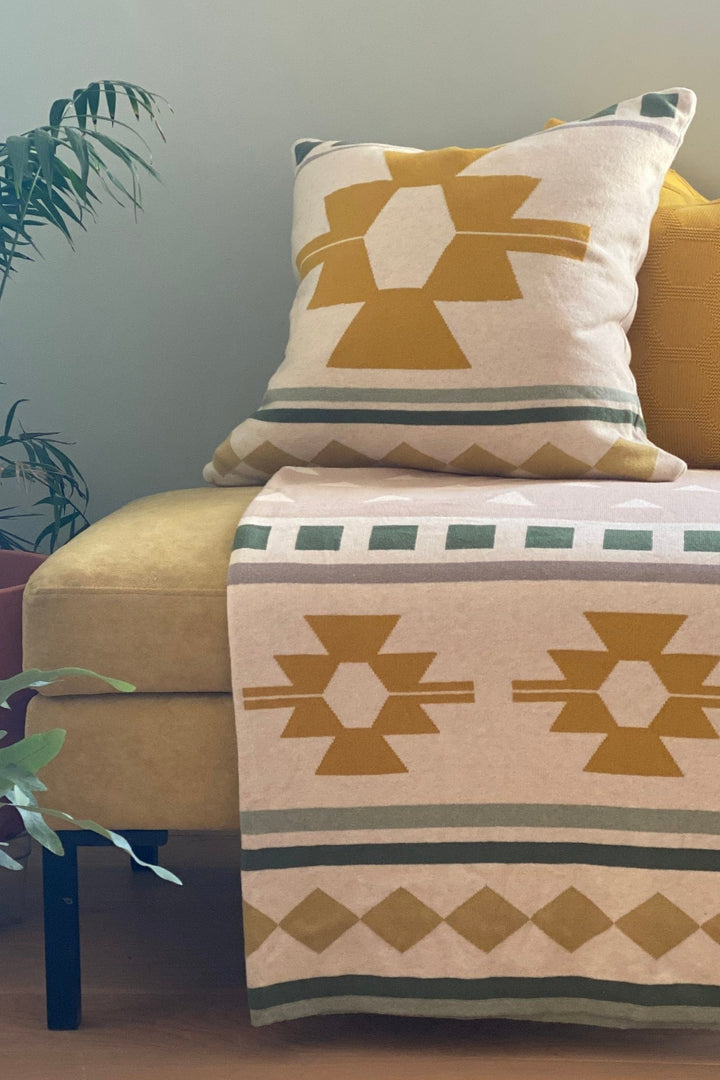 Ane_blanket_pillow_yellow_Herdis_pillow_yellow