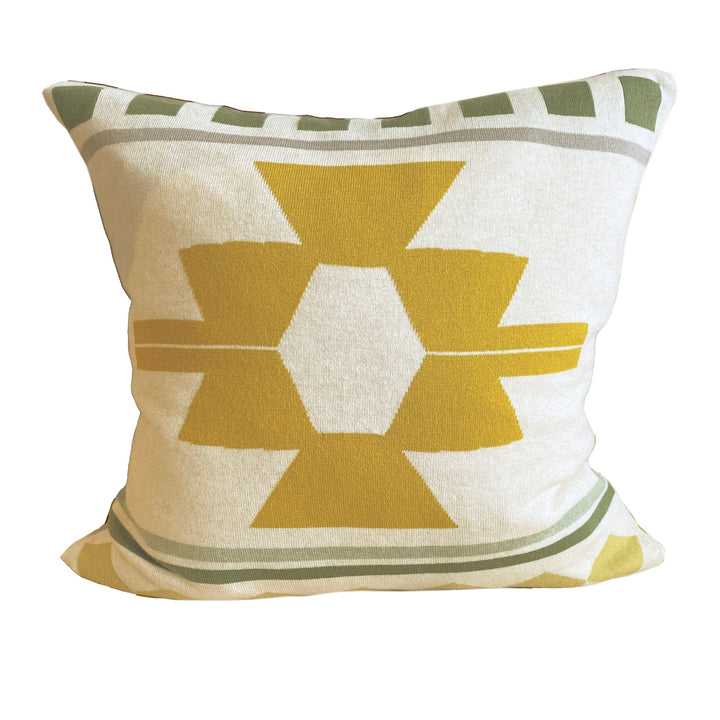 Ane_pillow_yellow