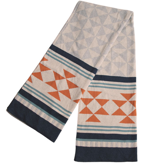 web_Iben_blue_blanket_300